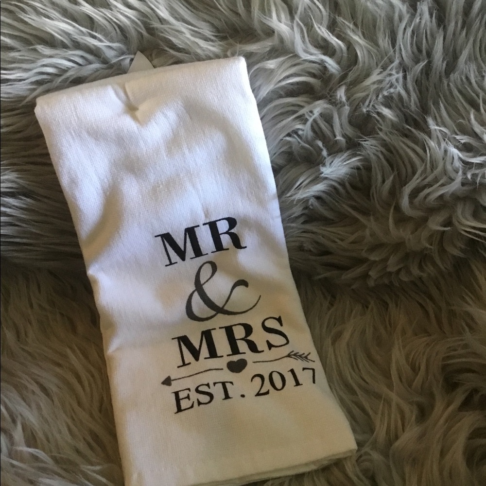 New Marriage Hand Towel Set - Picture 2 of 4